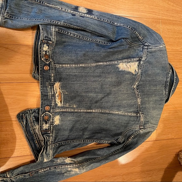 Abercrombie & Fitch Distressed Denim Jacket Small - Picture 4 of 6